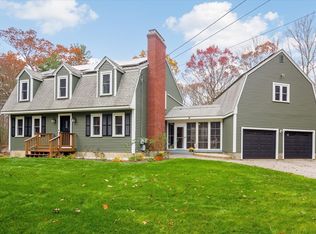 53 Asylum St, Mendon, MA 01756