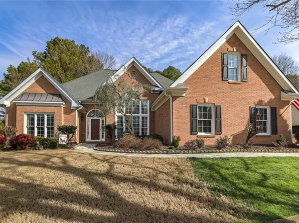 1224 Spruce Creek Ln, Lawrenceville, GA 30045