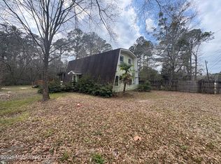 2417 Robertsdale Rd, Gautier, MS 39553