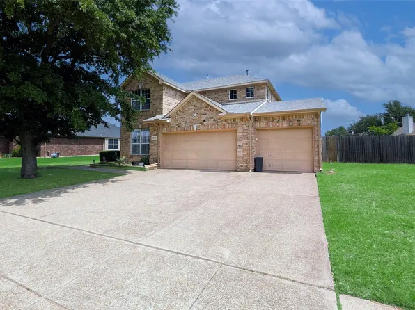 5848 Somerton Dr, Grand Prairie, TX 75052