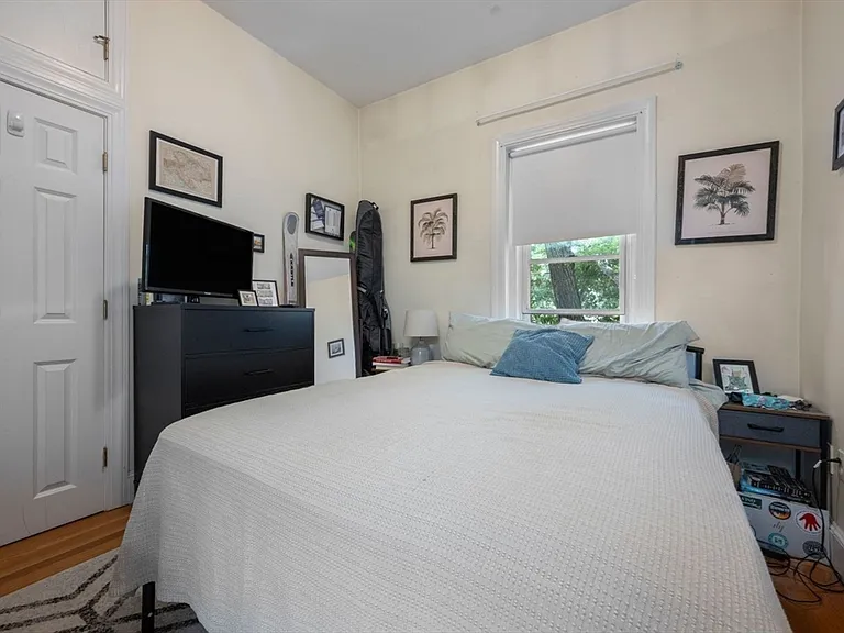 18-20 Marcella St #5 — Photo 17
