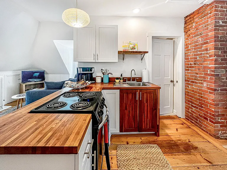 553 Shore Rd #3 — Photo 45