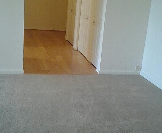 livingroom to Entry way