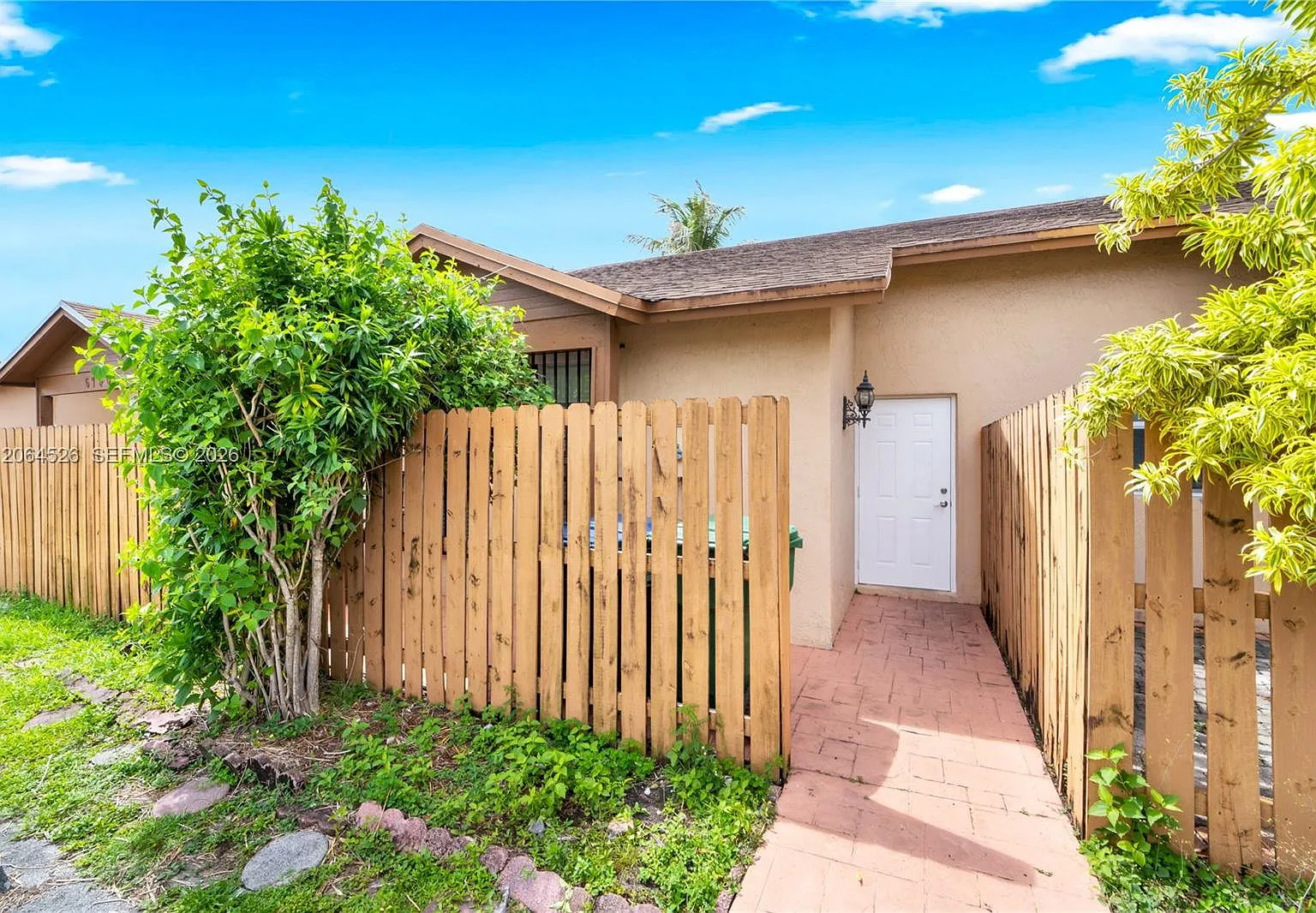 3 bed, 2.0 bath, $2,900 — Photo 1