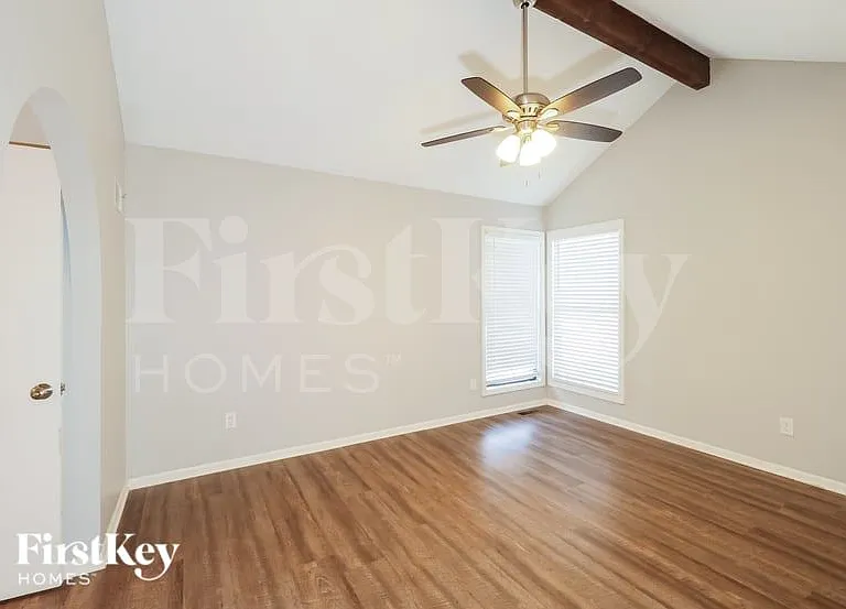 6704 NW Mirror Lake Ter — Photo 12