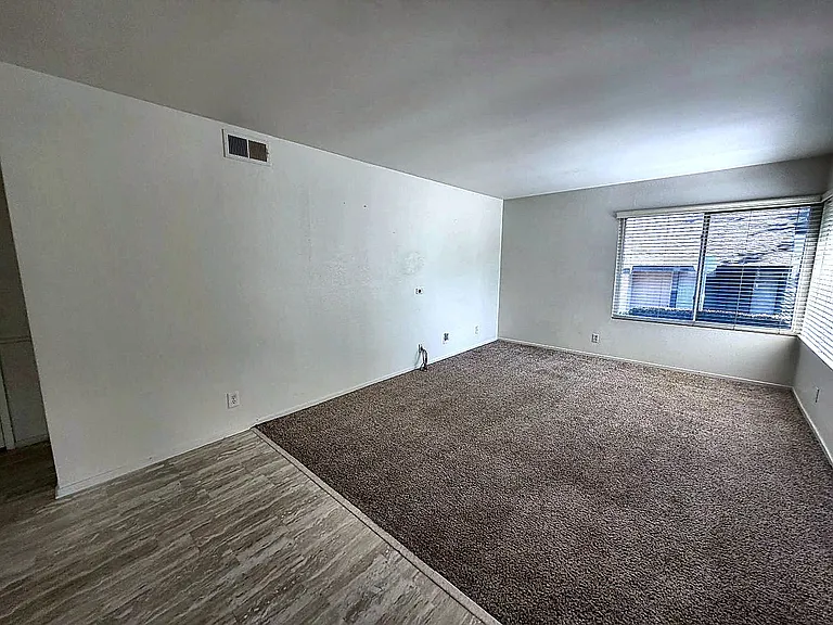1598 Gatewood Ct — Photo 8