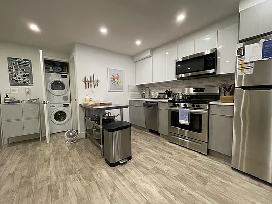 Rented by Compass | media 55