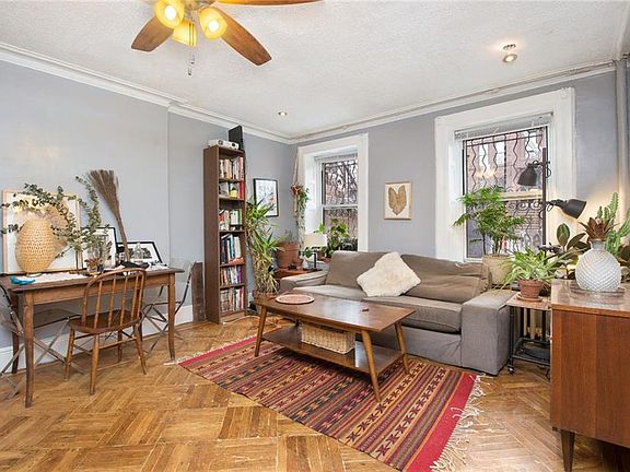 2nd image of 186 Vernon Ave
