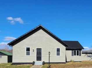 1005 E Porter St, Winslow, IN 47598