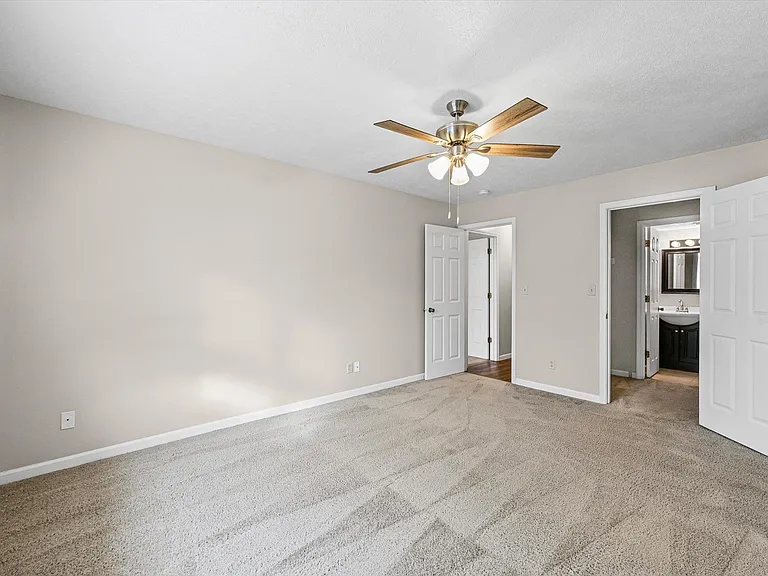 123 S Regency Dr — Photo 6