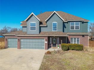 22 Blue Stem Ln, Bentonville, AR 72712