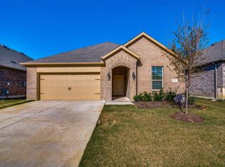 10423 Fountain Gate St, Aubrey, TX 76227