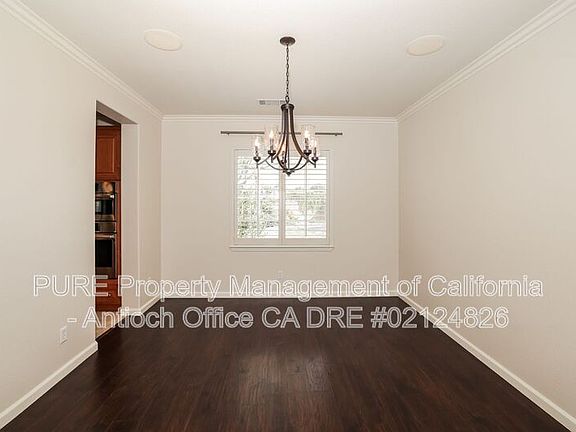 2nd image of 1960 Parsley Dr