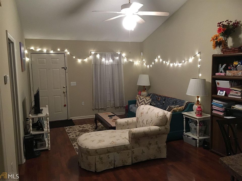 1st image of 140 Lanier Dr #123