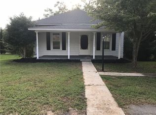 200 Lee St, Liberty, SC 29657