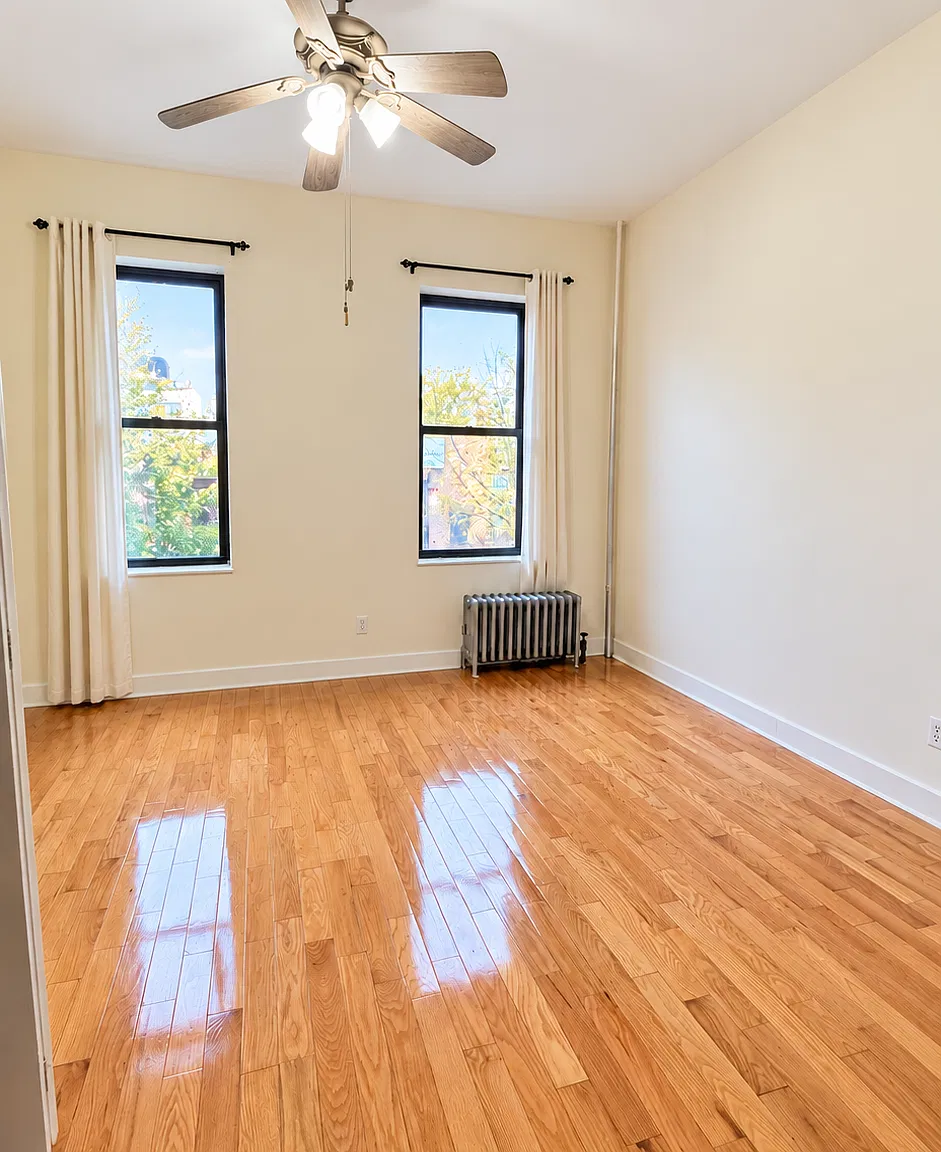 185 24th Street — Photo 1