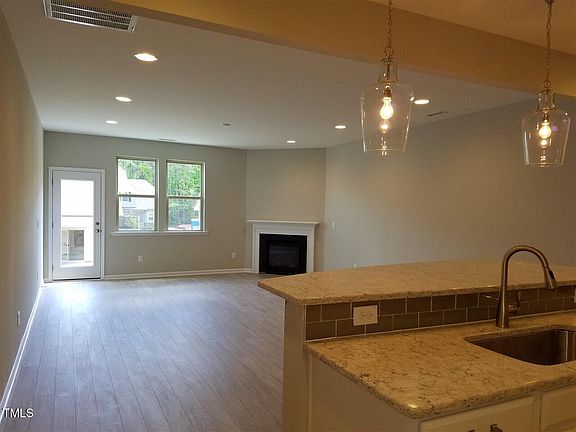 5th image of 309 Monarda Way