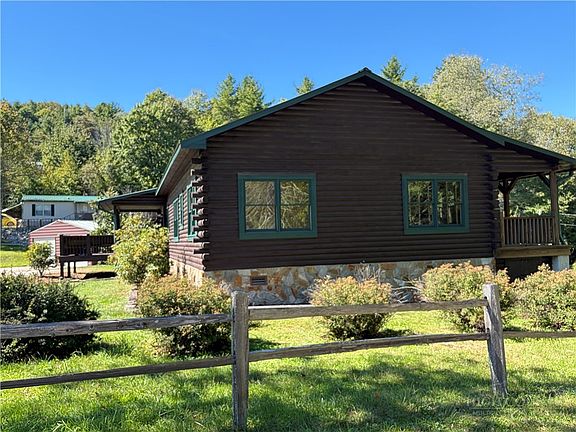 2nd image of 52 Hackett Gragg Road