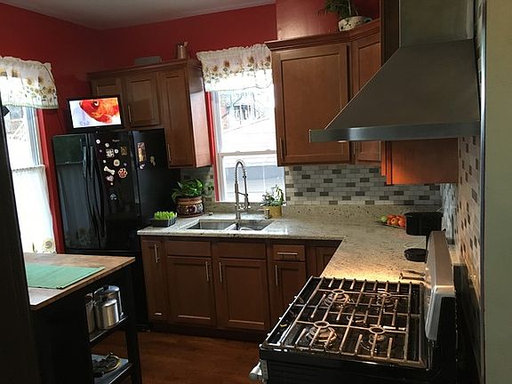 5th image of 1448 N Latrobe Ave