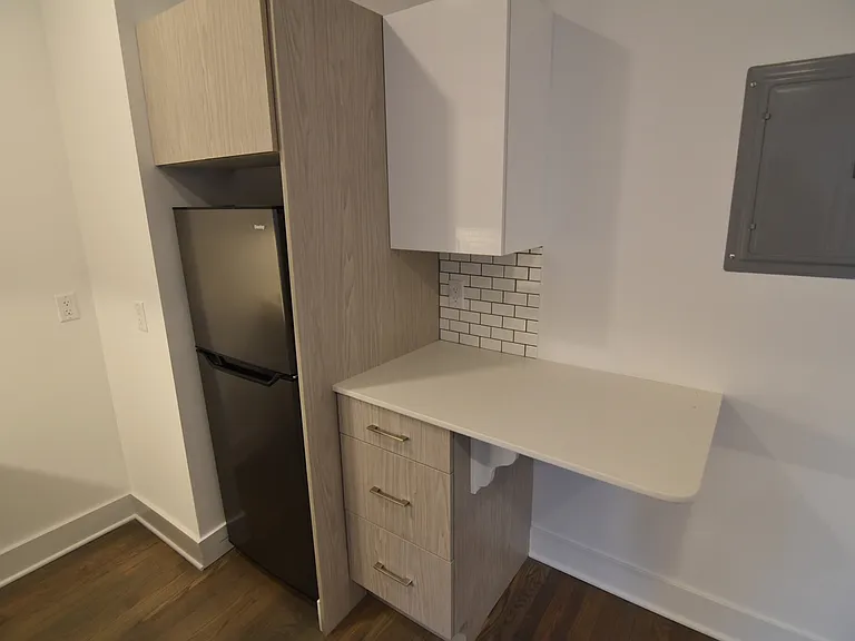 11 Queensberry St #16 — Photo 5