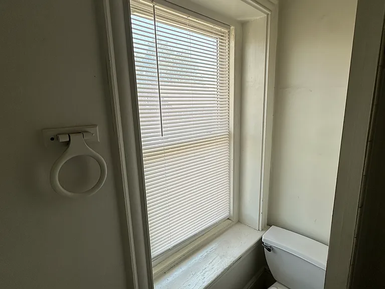 14 E Market St #6 — Photo 12