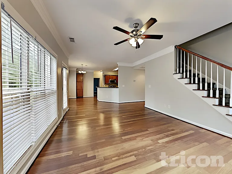 4311 Glen Heights Way — Photo 7