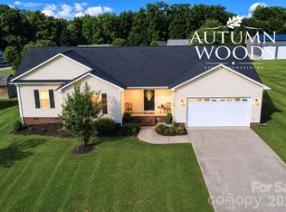 158 Autumn Woods Dr, Kings Mountain, NC 28086
