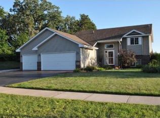1491 34th Ave SW, Cambridge, MN 55008