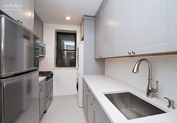 5th image of 219 W 80th St APT 3B