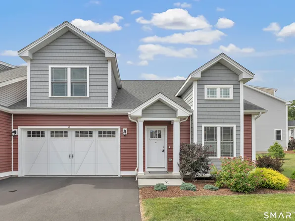 47 Lombard Circle #47, North Haven, CT 06473