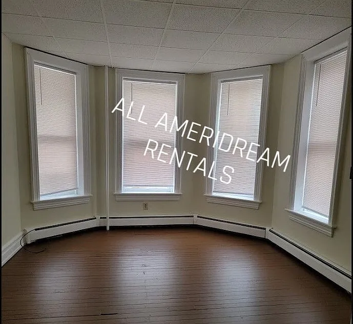 117 W Park Ave — Photo 4