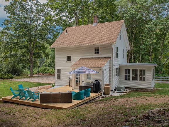 27 Old Deep River Road