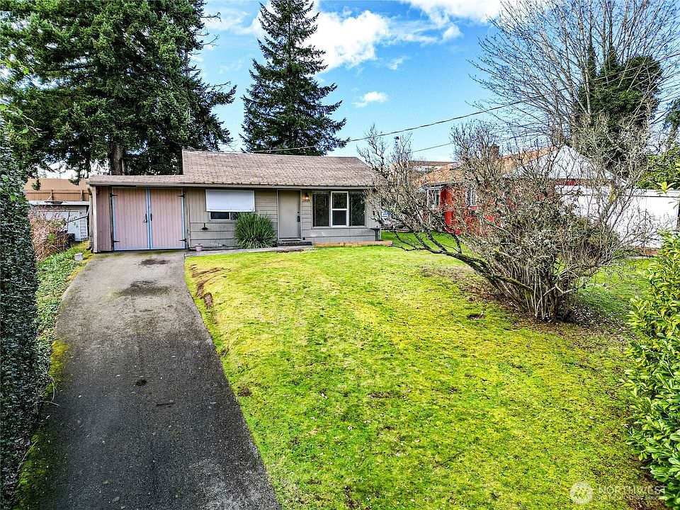 1st image of 21320 68th Avenue W