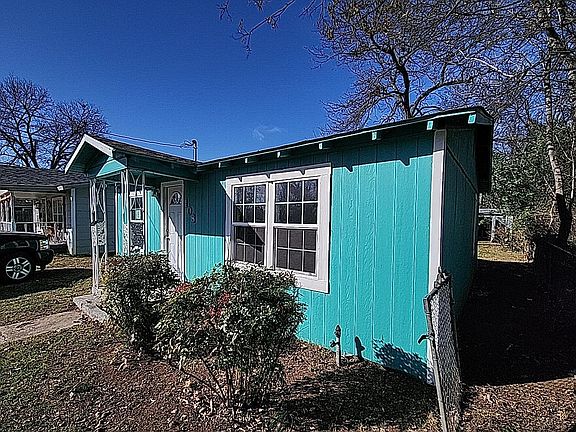 2nd image of 108 Monroe St