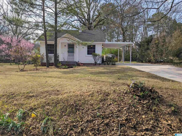 1365 White Dr, Bessemer, AL 35023