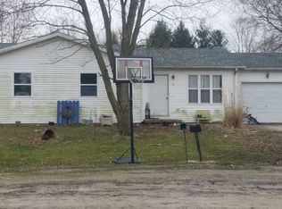 49 Apple Ct, Mattoon, IL 61938