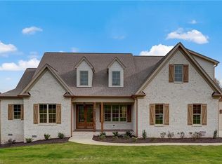 5686 Timber Trace Way, Oak Ridge, NC 27310