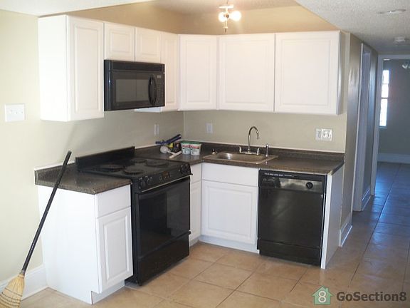 4th image of 4900 Bonita Dr