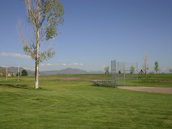 Walk to Park from Back Gate