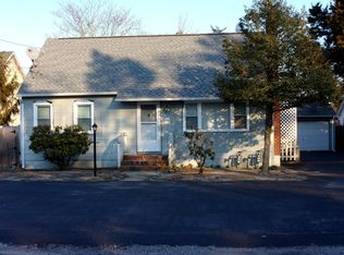 16 Wisteria Ln FLOOR 1, Tuckerton, NJ 08087