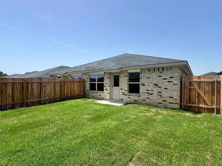 1269 Lehmann Dr #A/B — Photo 19
