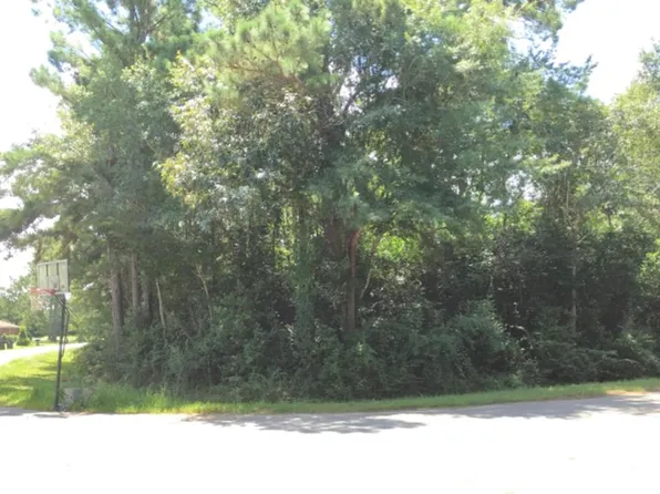 9 Joiner Dr, Albany, GA 31721