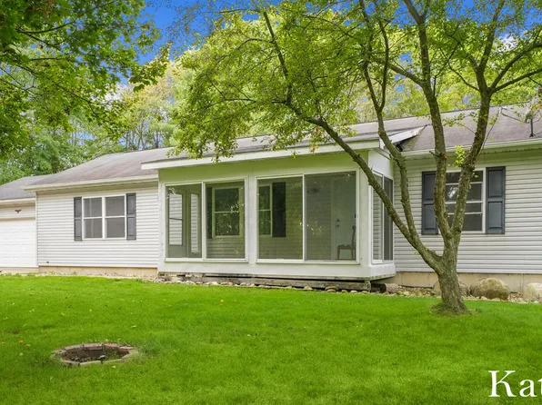 2454 20th St, Hopkins, MI 49328