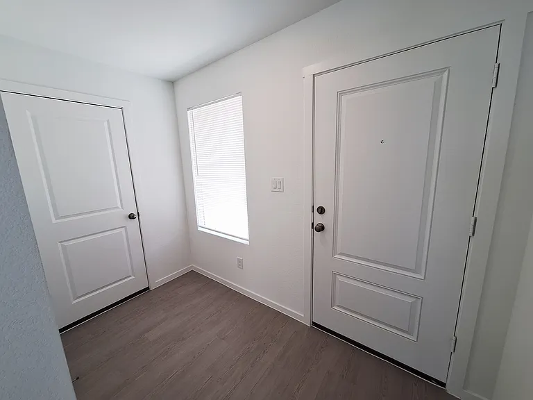 518 Firedance Ct — Photo 4