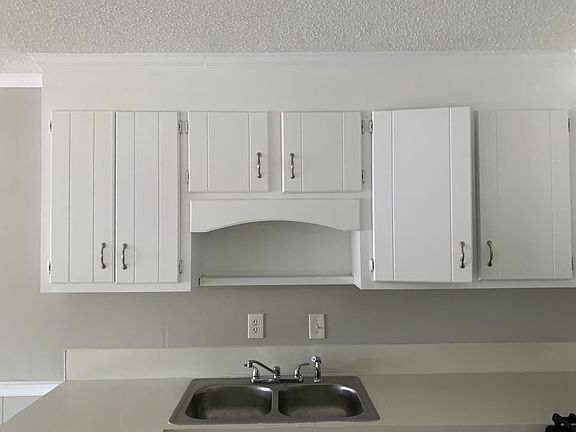 3rd image of 326 S Columbia St APT 3