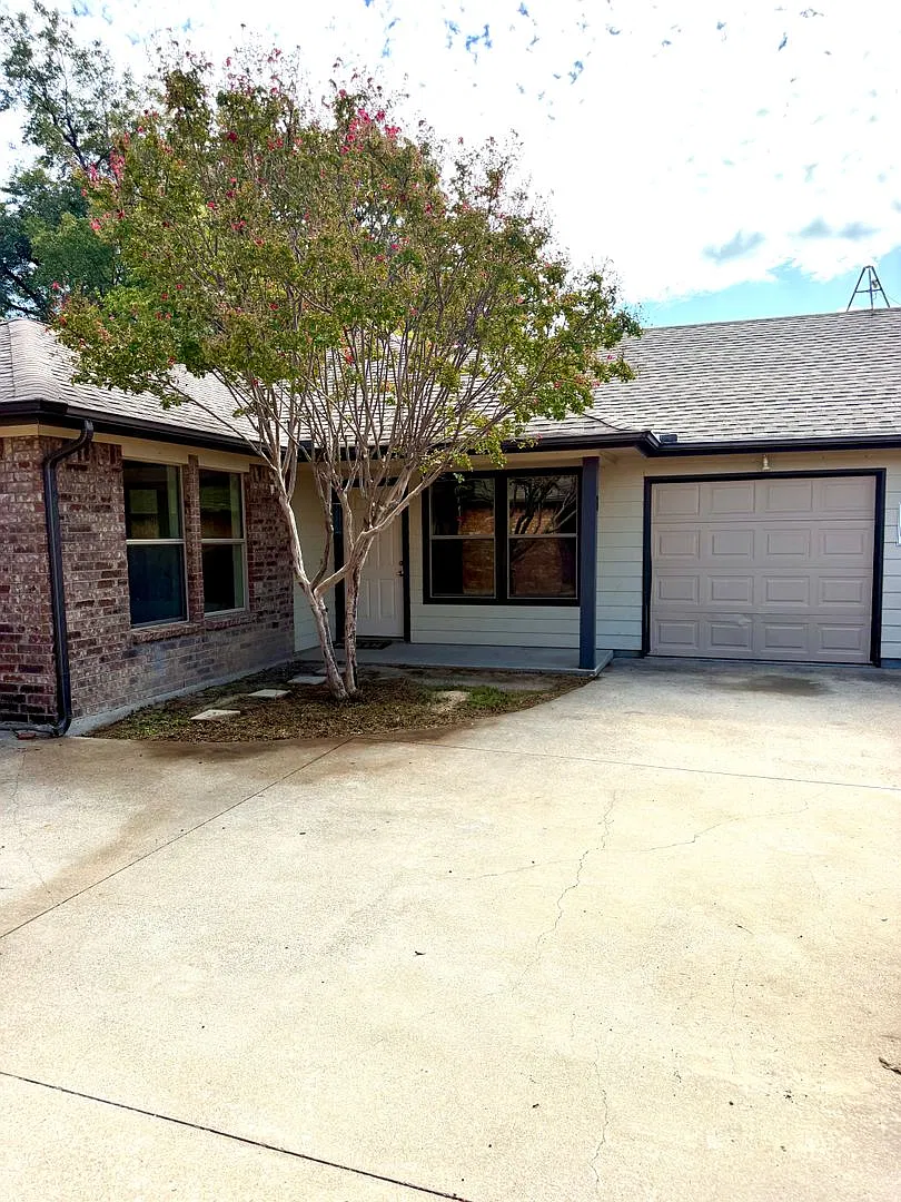 133 Stewart Bend Court — Photo 2