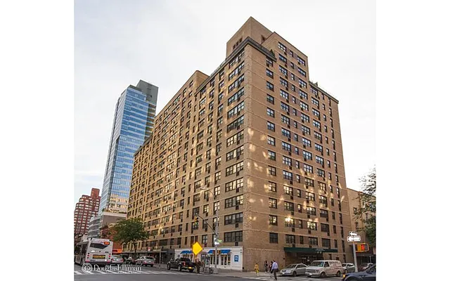 Rented by Douglas Elliman | media 18