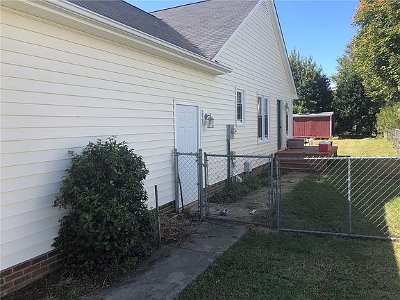 5th image of 1623 Majesty Dr