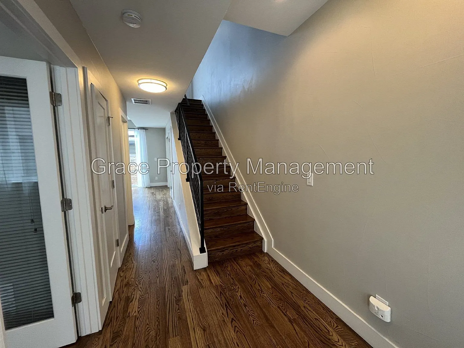 3 bed, 3.0 bath, 1852 sqft, $3,995 — Photo 3