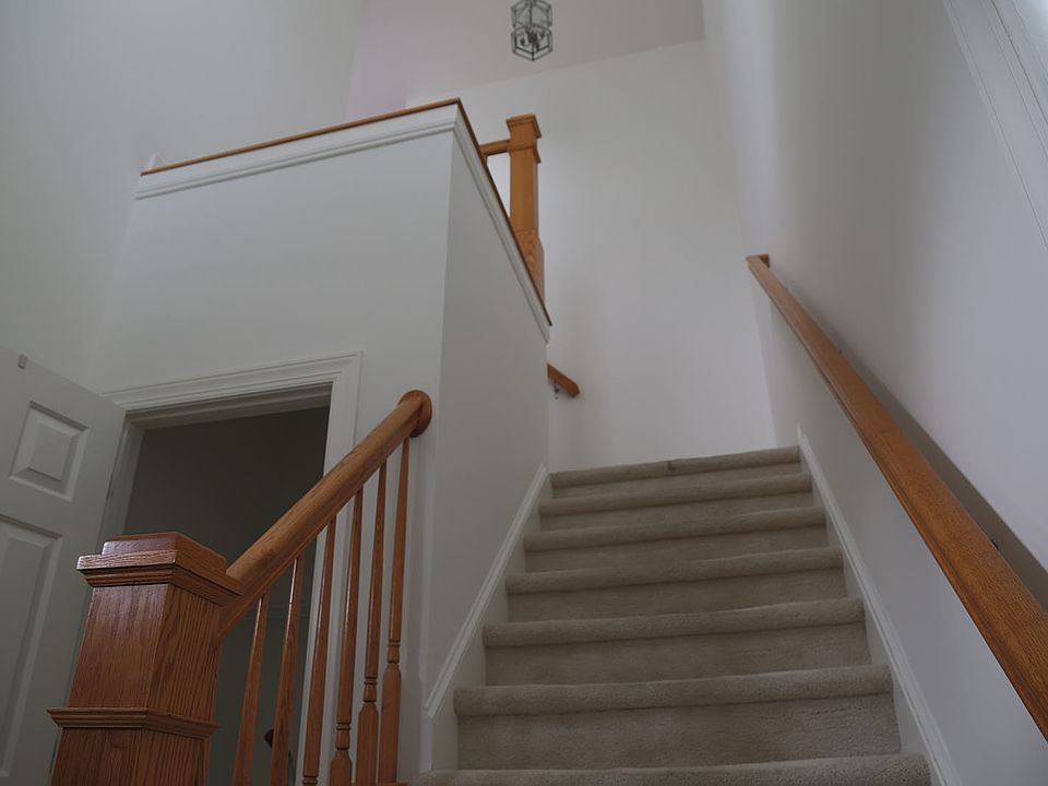 1st image of 1944-201 Tara Ct